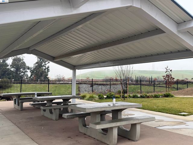 5390 Shenandoah Valley Ln, Antioch, CA 94531