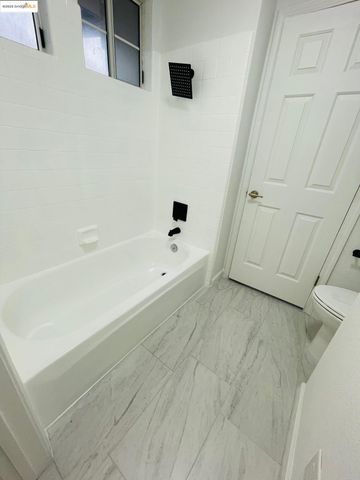 2117 Mark Twain Dr, Antioch, CA 94531