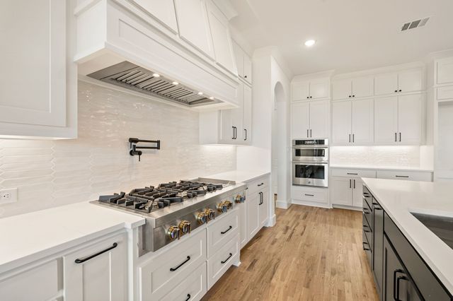 404 Broadmoor Drive, Haslet, TX 76052