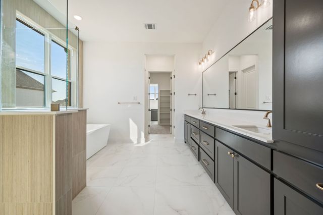 404 Broadmoor Drive, Haslet, TX 76052