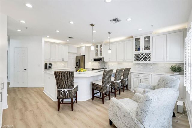 3710 Rachel LN, Naples, FL 34103