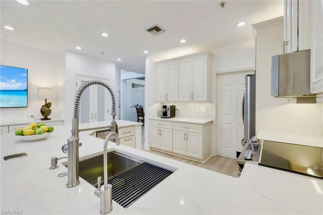 3710 Rachel LN, Naples, FL 34103