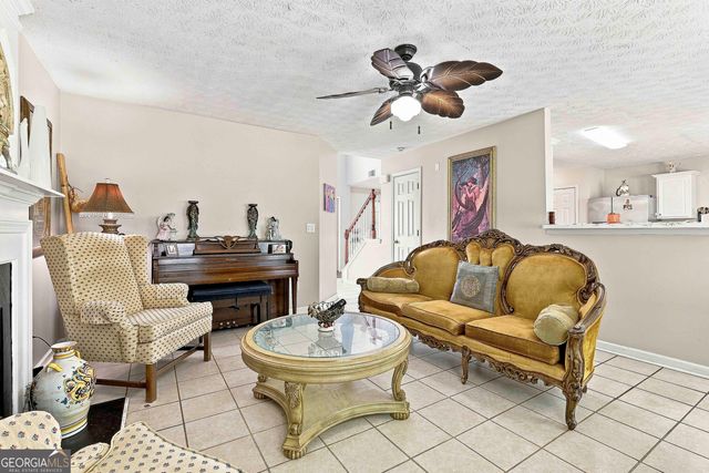12198 Crestwood Court, Fayetteville, GA 30215