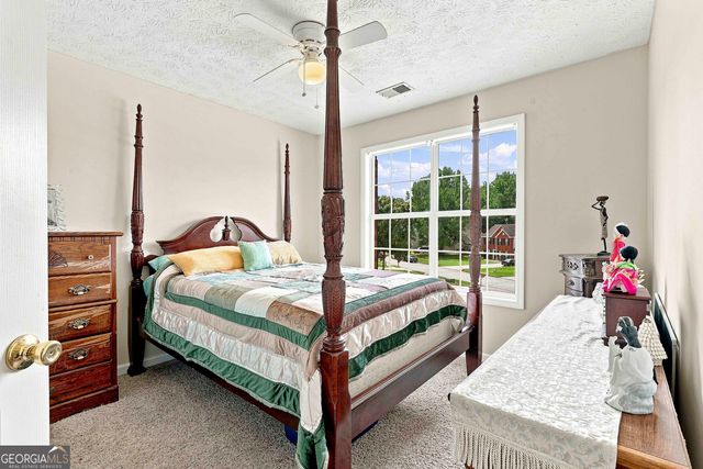 12198 Crestwood Court, Fayetteville, GA 30215