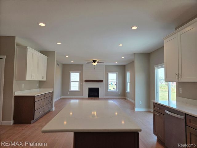 6227 Brook Stone Lane, Fenton Charter Township, MI 48451