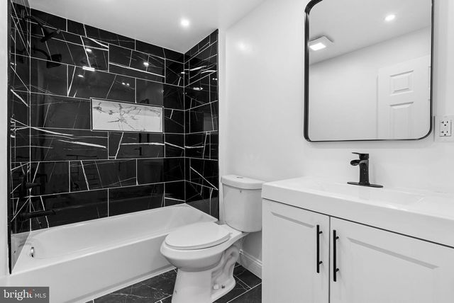 2552 S 68TH ST, Philadelphia, PA 19142