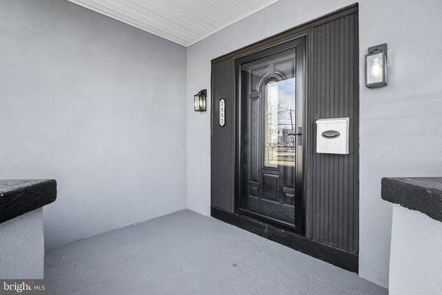 2552 S 68TH ST, Philadelphia, PA 19142