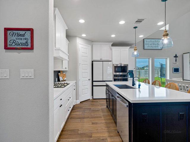 608 Malibu Pines Drive, Katy, TX 77493