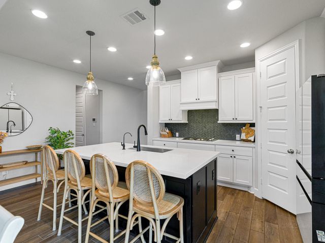 608 Malibu Pines Drive, Katy, TX 77493