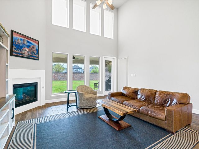 608 Malibu Pines Drive, Katy, TX 77493