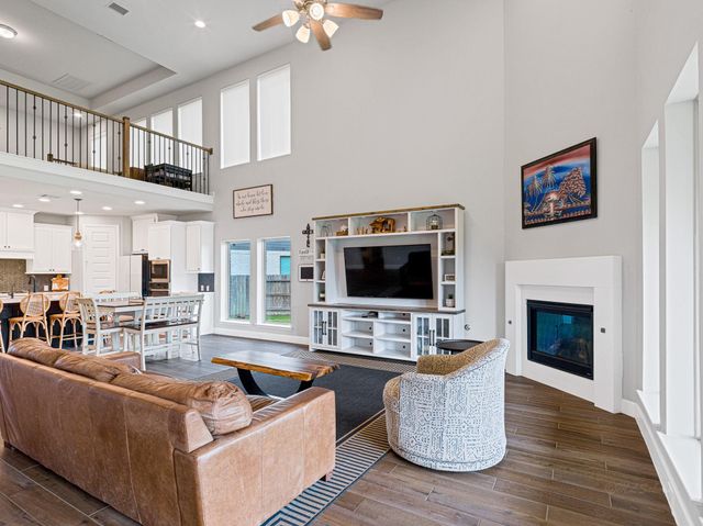 608 Malibu Pines Drive, Katy, TX 77493