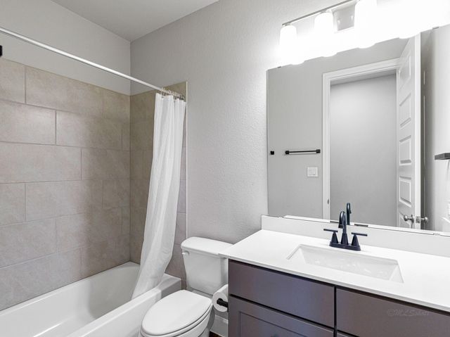 608 Malibu Pines Drive, Katy, TX 77493