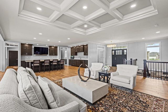 2685 CREEKWOOD CIRCLE, Green Bay, WI 54311