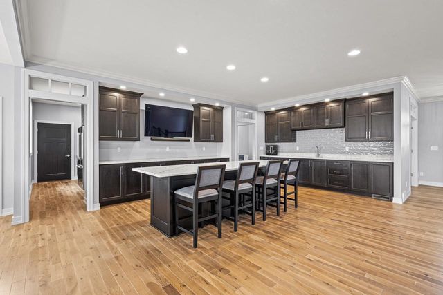 2685 CREEKWOOD CIRCLE, Green Bay, WI 54311