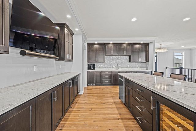 2685 CREEKWOOD CIRCLE, Green Bay, WI 54311