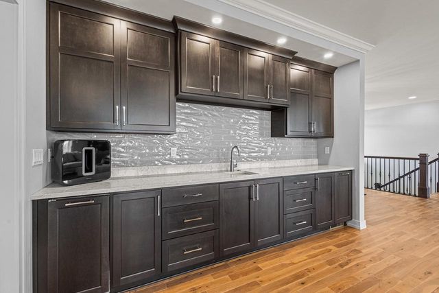 2685 CREEKWOOD CIRCLE, Green Bay, WI 54311
