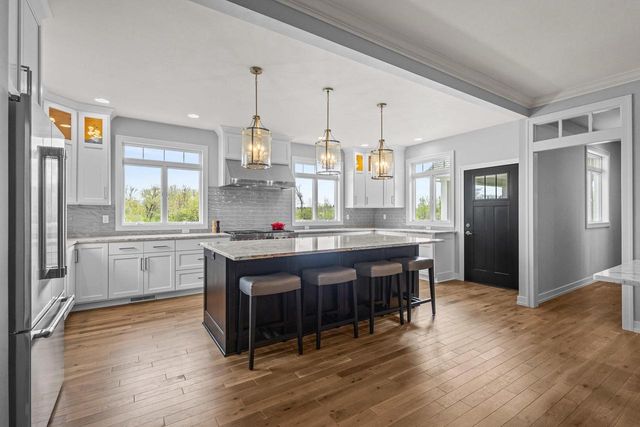 2685 CREEKWOOD CIRCLE, Green Bay, WI 54311