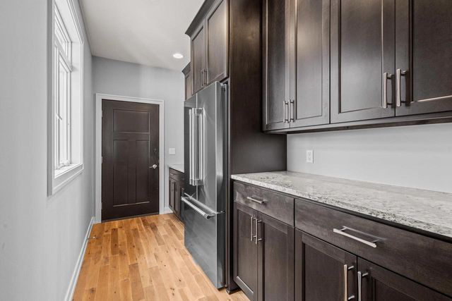 2685 CREEKWOOD CIRCLE, Green Bay, WI 54311