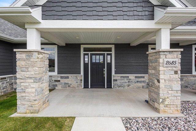 2685 CREEKWOOD CIRCLE, Green Bay, WI 54311