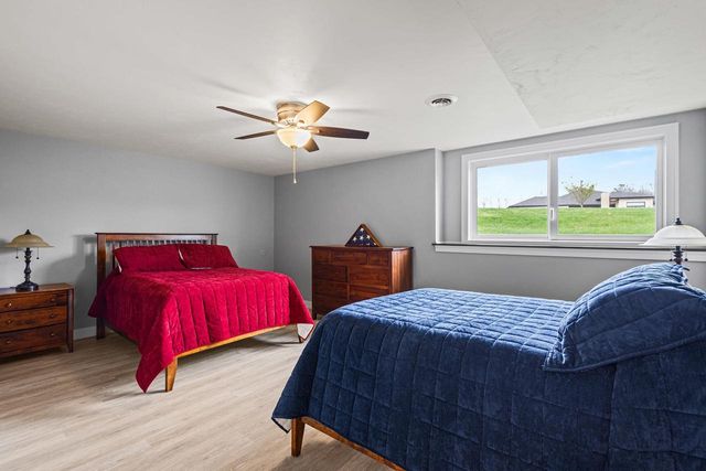 2685 CREEKWOOD CIRCLE, Green Bay, WI 54311