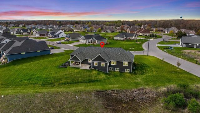 2685 CREEKWOOD CIRCLE, Green Bay, WI 54311