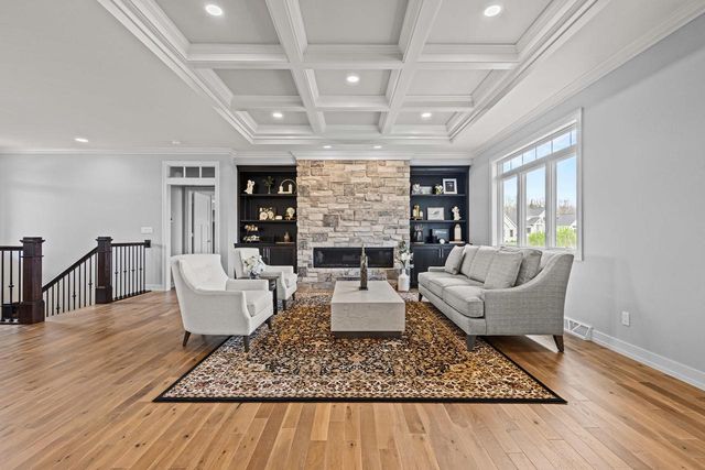 2685 CREEKWOOD CIRCLE, Green Bay, WI 54311