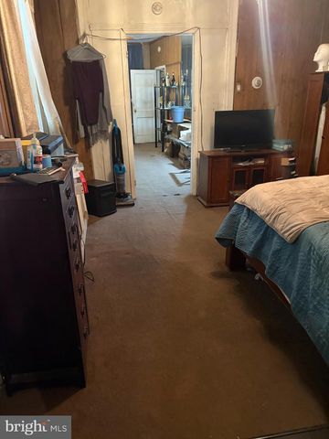 5736 MARKET ST, Philadelphia, PA 19139