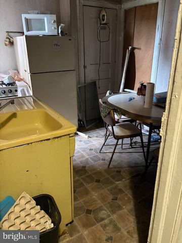5736 MARKET ST, Philadelphia, PA 19139
