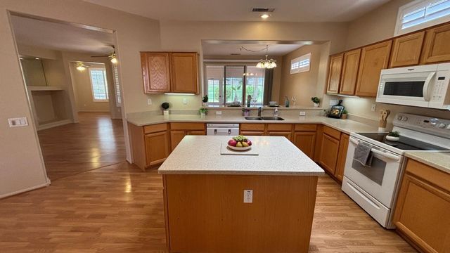15138 W Las Brizas Lane, Sun City West, AZ 85375