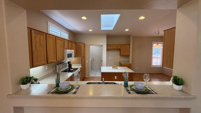 15138 W Las Brizas Lane, Sun City West, AZ 85375