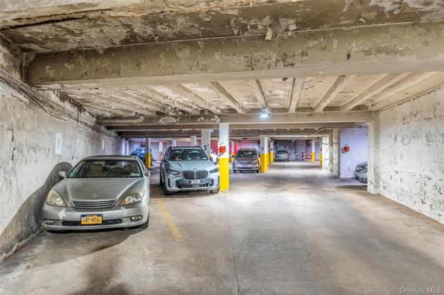 15025 72nd Road 5K, Kew Garden Hills, NY 11367