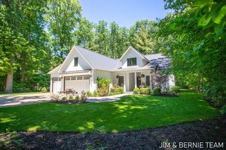 6225 Lighthouse Court, Saugatuck Twp, MI 49453