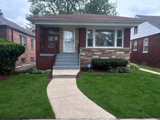 12211 S Lafayette Avenue, Chicago, IL 60628