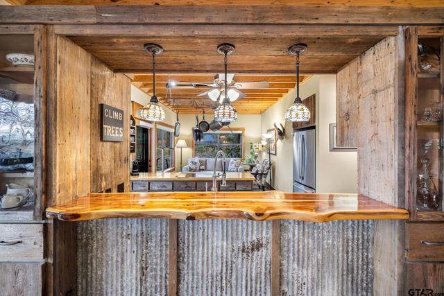 249 South Shore Dr, Scroggins, TX 75480