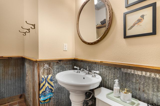 249 South Shore Dr, Scroggins, TX 75480