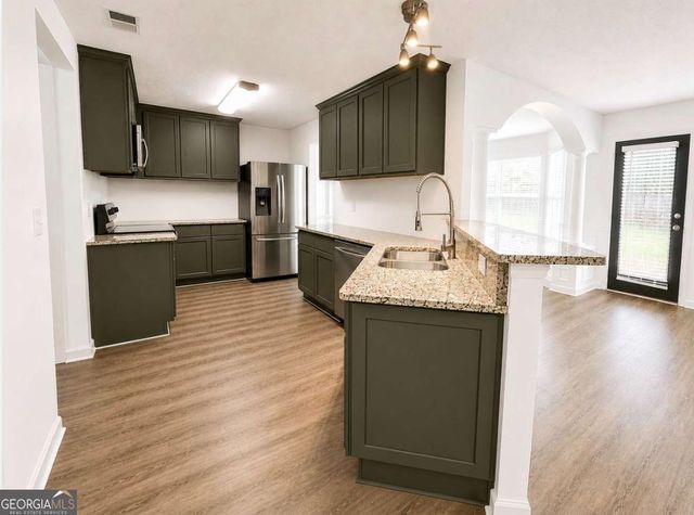 137 Darby Run Drive, Hiram, GA 30141
