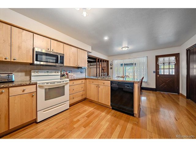 3121 Oak St, Lakewood, CO 80215