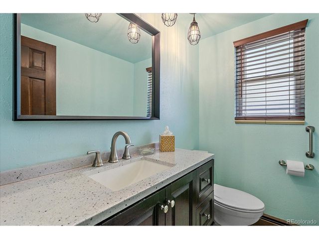 3121 Oak St, Lakewood, CO 80215
