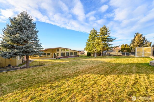 61 NE Pelican Place, Moses Lake, WA 98837
