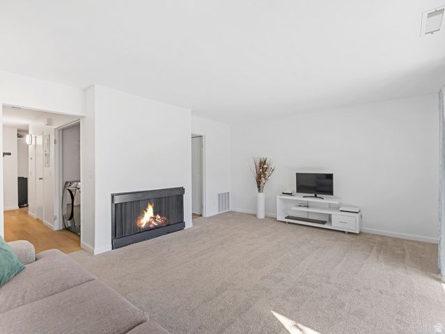 4570 S WOODDUCK LN, Millcreek, UT 84117