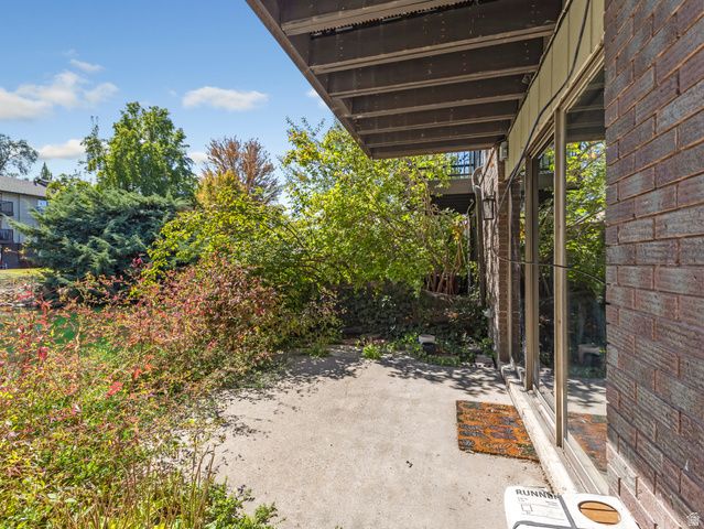 4570 S WOODDUCK LN, Millcreek, UT 84117