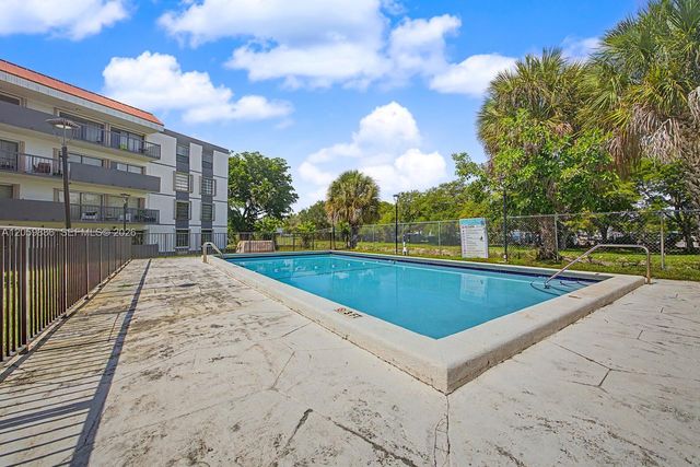 5700 SW 127th Ave 1305, Miami, FL 33183