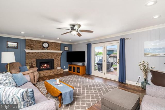 5 RAY DWIER DR, Hamilton, NJ 08690