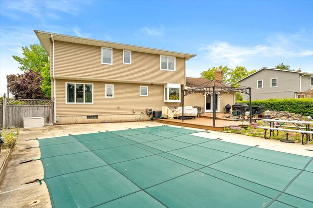 5 RAY DWIER DR, Hamilton, NJ 08690