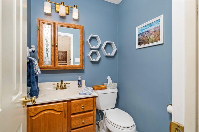 5 RAY DWIER DR, Hamilton, NJ 08690