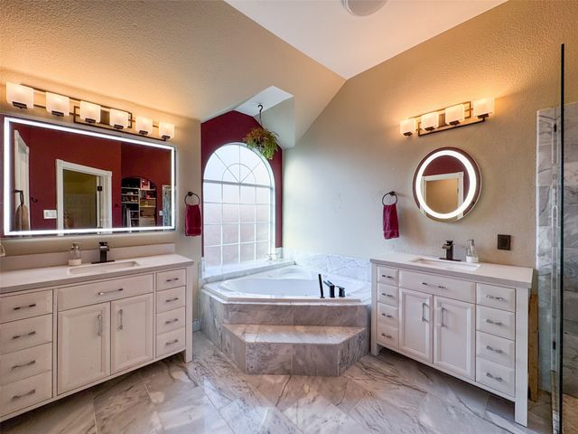 14001 Zippo Way, Fort Worth, TX 76052