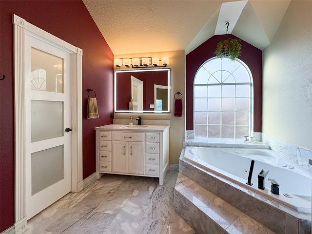 14001 Zippo Way, Fort Worth, TX 76052