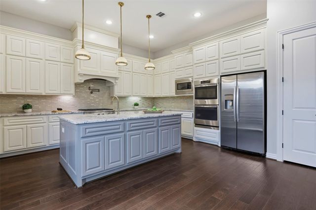 1917 Potomac Drive C, Houston, TX 77057