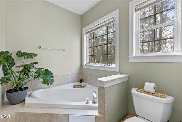 176 E Silverado Court, Kenly, NC 27542