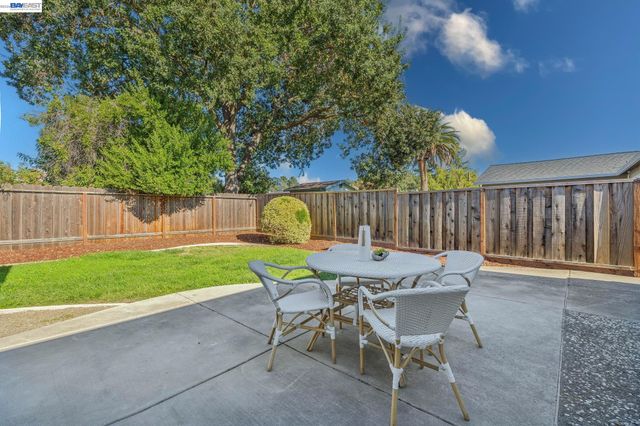 9802 Davona Dr, San Ramon, CA 94583